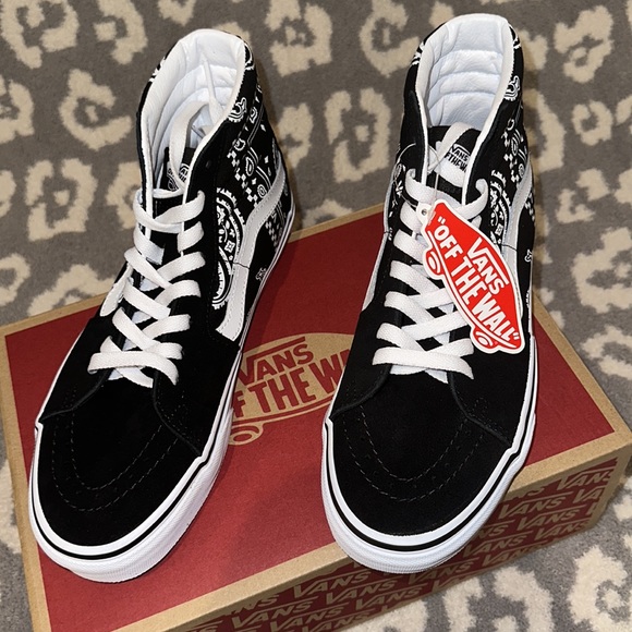 New Sk8-Hi Vans in Peace ☮️ Paisley - Picture 11 of 17
